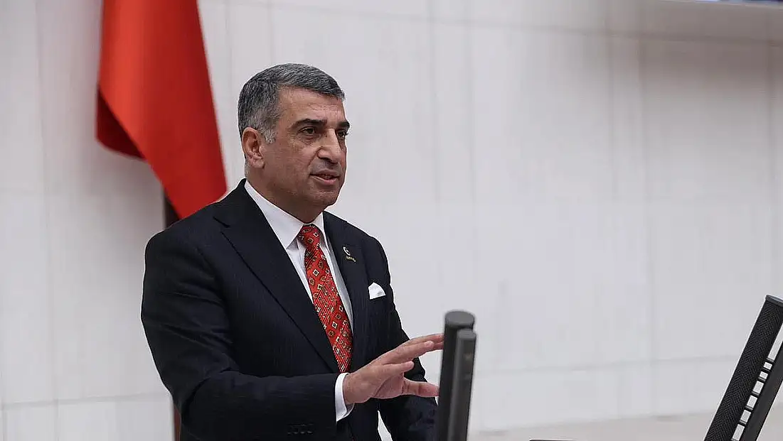 Elazığ'daki siyasi durgunluğu Gürsel Erol bozdu