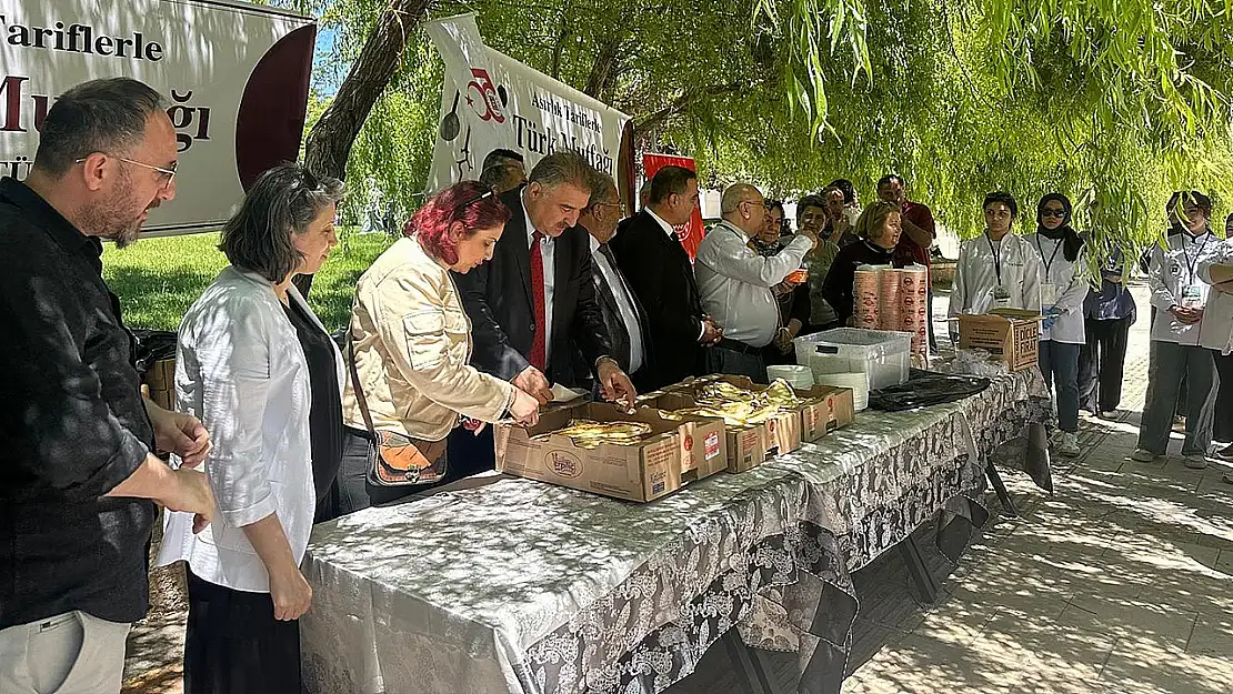 Fırat Üniversitesinde yemek yarışması düzenlendi