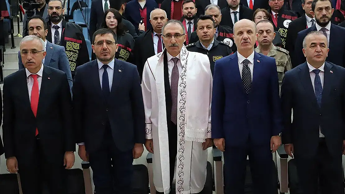 Fırat üniversitesi 50. Yılını görkemli bir törenle kutladı
