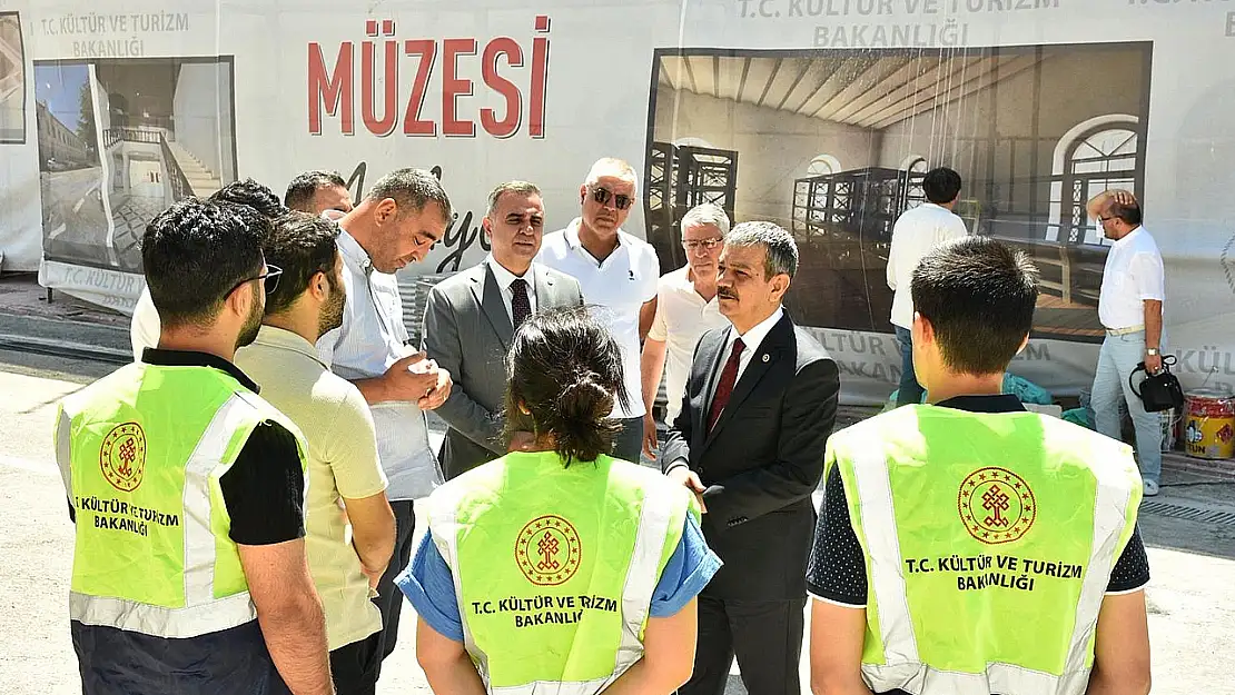 Milletvekili Keleş, Arkeoloji ve Etnografya Müzesi İçin Mekteb-i İdadi binasında incelemelerde bulundu