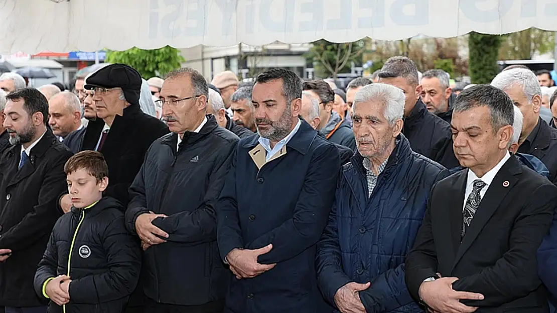 Prof. Dr. Şinasi Yalçın, son yolculuğuna uğurlandı