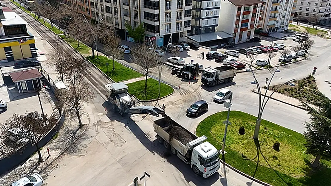 Yunus Emre Bulvarı yenileniyor