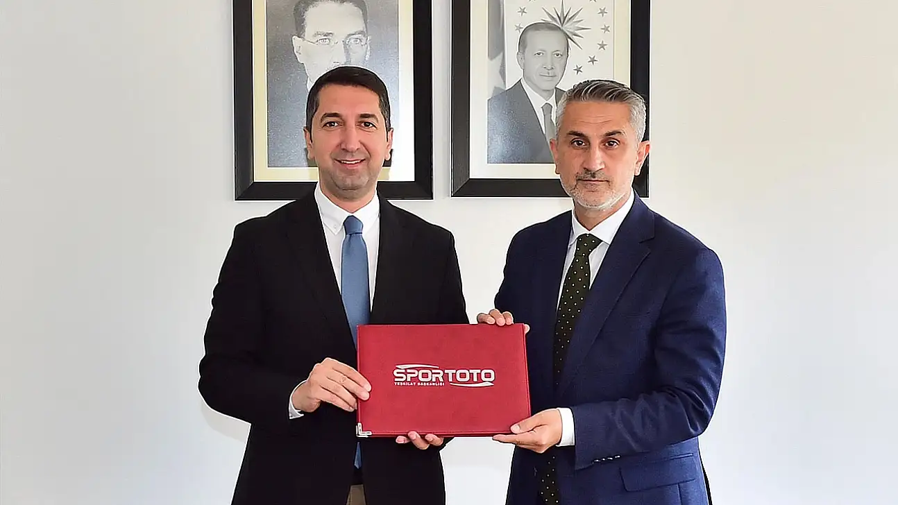 Elazığ'a 8 yeni futbol sahası kazandırılıyor