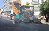 Elazığ Belediyesi'nin Asfalt mesaisi tüm hızıyla sürüyor