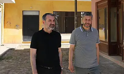 Başkan Şerifoğulları 80'ler Sokağı İçin Kolları Sıvadı