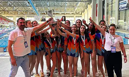 Elazığ Gençlik ve Spor Kulübü kadın su topu takımından büyük başarı