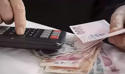 Emeklinin bayram ikramiyesi hesaplara yatıyor! İşte ödenecek meblağ