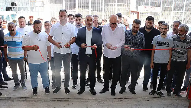 Elazığ Oto Sanayi Sitesi'nde yeni bir işletme açıldı