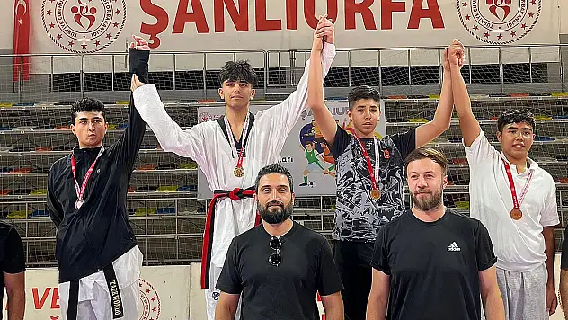 Elazığlı sporcularımız şampiyonluğa ulaştı