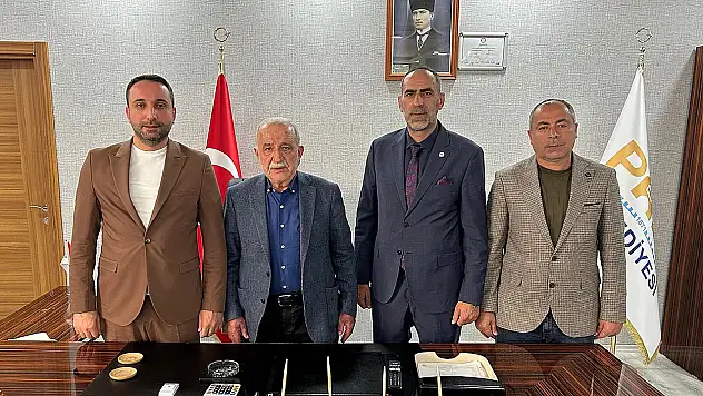 Hizmet‑İş Sendikası Elazığ Şubesi ile Palu Belediyesi Arasındaki TİS Görüşmeleri Uzlaşıyla Tamamlandı