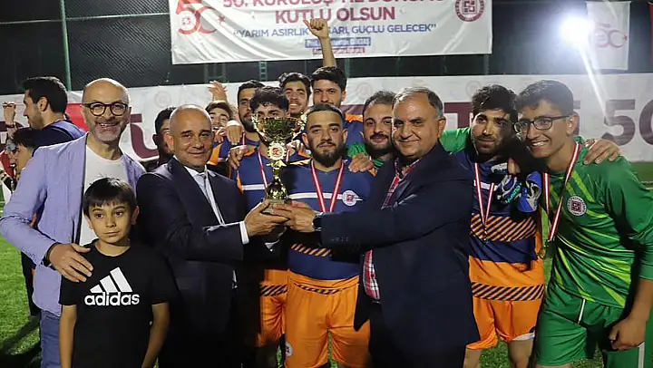 Fırat Üniversitesi'nde 50. Yıl Spor Şenlikleri Coşkuyla Tamamlandı