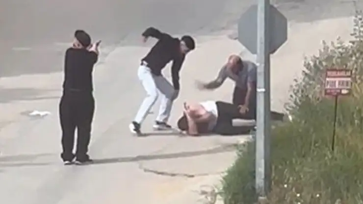 Elazığ'da sözlü tartışma kavgaya dönüştü: 1 kişi yaralandı!