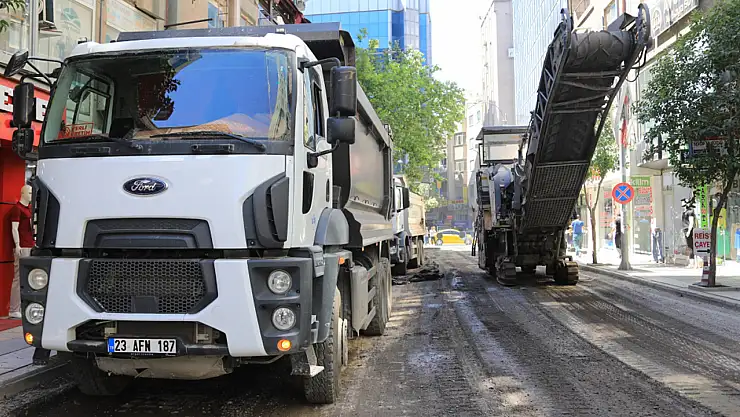 Şehit İlhanlar Caddesi'nde Çalışmalar Başladı