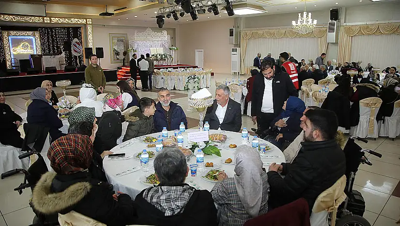 Ak Parti Elazığ'da iftar programında buluştu
