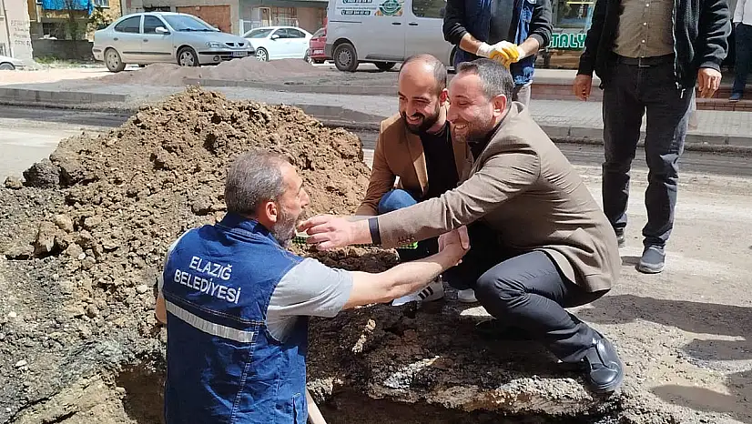 HAK-İŞ Elazığ'dan 1 Mayıs'ta Hem Sahada Hem Alanda Anlamlı Mesaj!