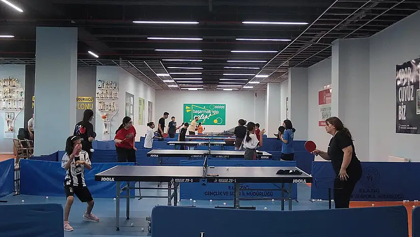 Yaşayan stadyum büyüyor: Masa tenisinin en modern salonu Elazığ'da açıldı