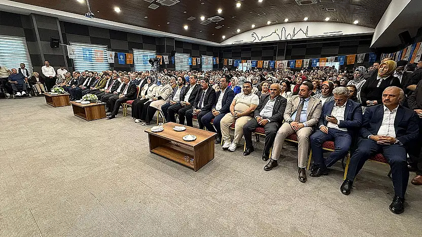 Elazığ Ak Parti'de bayramlaşma programı düzenlendi
