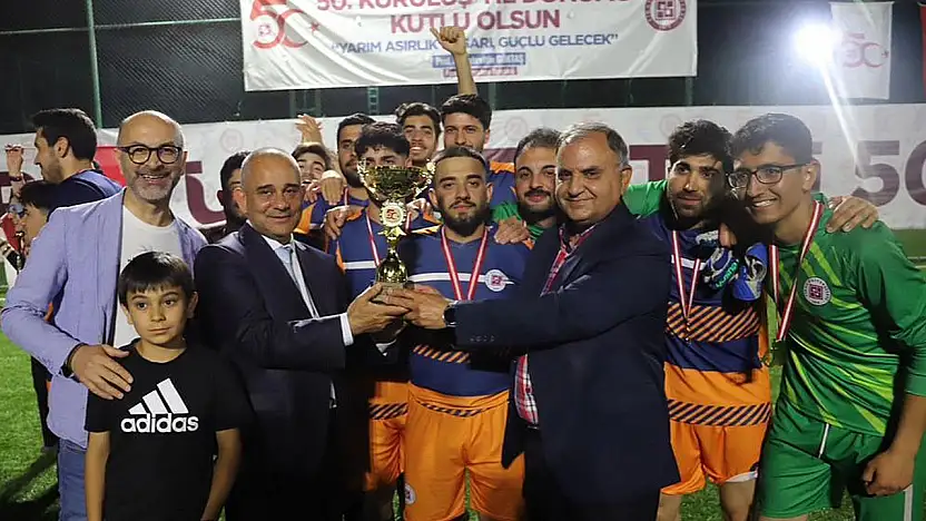 Fırat Üniversitesi'nde 50. Yıl Spor Şenlikleri Coşkuyla Tamamlandı